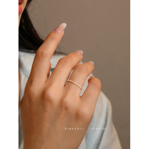 強光淡水養殖超小米粒珍珠戒指女全網zui細純手工製作彈力繩戒指