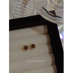 SUGAR 小巧精緻虎眼石耳釘美拉德高級感復古2026年新款爆款耳環女