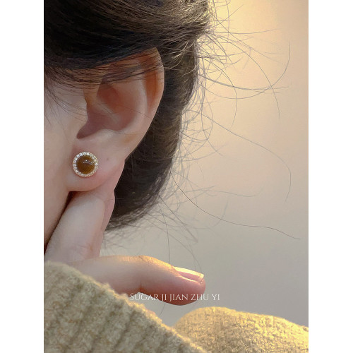 SUGAR 小巧精緻虎眼石耳釘美拉德高級感復古2026年新款爆款耳環女 SUGAR 小巧精緻虎眼石耳釘美拉德高級感復古2026年新款爆款耳環女