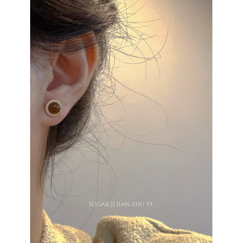 SUGAR 小巧精緻虎眼石耳釘美拉德高級感復古2026年新款爆款耳環女 SUGAR 小巧精緻虎眼石耳釘美拉德高級感復古2026年新款爆款耳環女