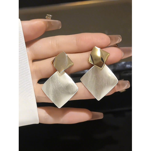 網紅拼色拉絲銀色菱形耳環個性925銀針女士耳釘2025新款高級感潮 網紅拼色拉絲銀色菱形耳環個性925銀針女士耳釘2025新款高級感潮