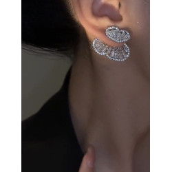 銀針鋯石兩戴蝴蝶耳釘小衆高級感簡約百搭新款耳環精緻甜美耳飾女