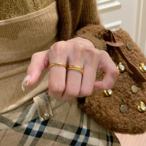 自由搭配好出效果~仿真金不掉色簡約款戒指大氣組合顯貴感漫畫甜