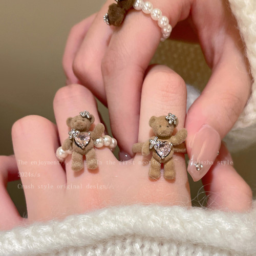 珍珠小熊植絨戒指女誇張小衆設計秋冬裝飾食指戒卡通可愛配飾指環
