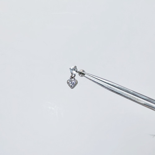 二十二丁目黑色耳釘高級感女愛心耳飾耳骨釘十字架耳圈耳環度假風 二十二丁目黑色耳釘高級感女愛心耳飾耳骨釘十字架耳圈耳環度假風