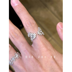 如蝶在野 閃耀星辰~清冷感鋯石微鑲戒指輕奢高級小衆設計感開口戒