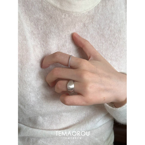 啞光銀色拉絲戒指女冷淡風輕奢高級感食指戒小衆設計誇張個性指環