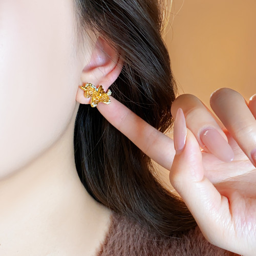 馬年黃水晶小馬耳釘女高級感輕奢耳環巨好看的本命年耳飾2026新年