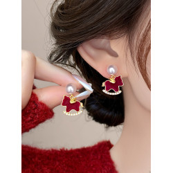 新款珍珠紅色小馬耳釘耳環秋冬女2026爆款小衆獨特高級感輕奢耳飾