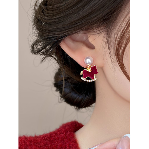 新款珍珠紅色小馬耳釘耳環秋冬女2026爆款小衆獨特高級感輕奢耳飾 新款珍珠紅色小馬耳釘耳環秋冬女2026爆款小衆獨特高級感輕奢耳飾