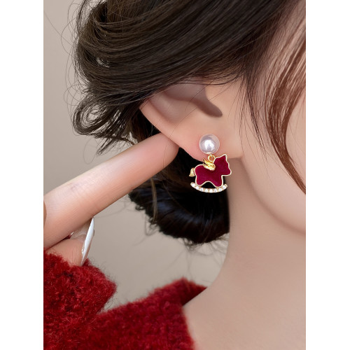 新款珍珠紅色小馬耳釘耳環秋冬女2026爆款小衆獨特高級感輕奢耳飾 新款珍珠紅色小馬耳釘耳環秋冬女2026爆款小衆獨特高級感輕奢耳飾