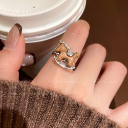 馬上有米~精緻木質小馬戒指女2026秋冬新款本命年食指戒獨特指環