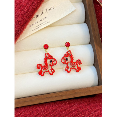 生肖小馬新年紅色本命年耳夾耳環2026新款爆款高級感耳釘耳飾女