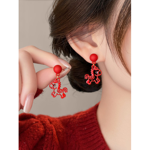 生肖小馬新年紅色本命年耳夾耳環2026新款爆款高級感耳釘耳飾女