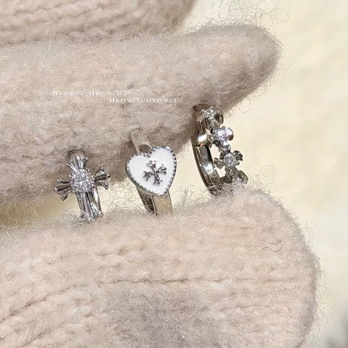 Maywct 白色愛心十字架甜酷百搭雙耳洞耳圈鈦鋼耳釦耳飾直針養耳