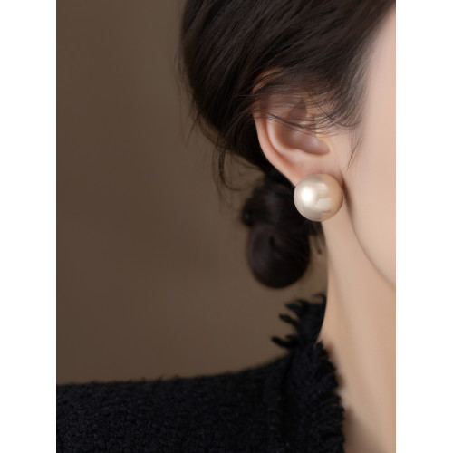 極簡設計咬口珍珠耳釘女2026年秋冬新款爆款氣質簡約百搭耳環耳飾 極簡設計咬口珍珠耳釘女2026年秋冬新款爆款氣質簡約百搭耳環耳飾