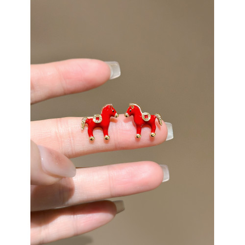 LYNNROMAN紅色銅錢小馬耳釘女高級感禮物百搭小巧本命年生肖耳飾 LYNNROMAN紅色銅錢小馬耳釘女高級感禮物百搭小巧本命年生肖耳飾