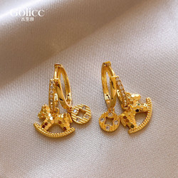 馬年金色小馬錢幣耳環女輕奢高級感耳釘新年耳飾2026新款馬上有錢