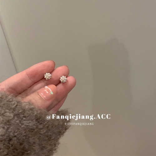 一隻番茄醬睡覺不用摘的mini珍珠小耳環小衆設計高級感耳釘女 一隻番茄醬睡覺不用摘的mini珍珠小耳環小衆設計高級感耳釘女