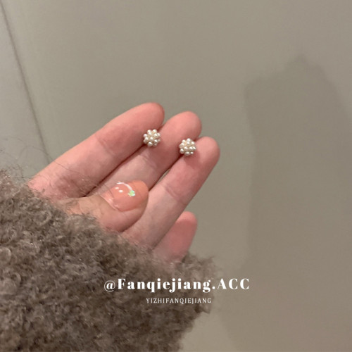 一隻番茄醬睡覺不用摘的mini珍珠小耳環小衆設計高級感耳釘女 一隻番茄醬睡覺不用摘的mini珍珠小耳環小衆設計高級感耳釘女