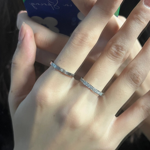 吸睛法寶!獨家浪漫閃閃鑲鑽銀色組合戒指曡戴時髦可水洗不掉色潮 吸睛法寶!獨家浪漫閃閃鑲鑽銀色組合戒指曡戴時髦可水洗不掉色潮