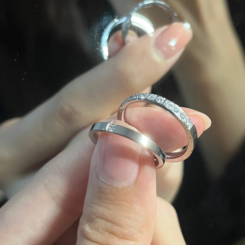 吸睛法寶!獨家浪漫閃閃鑲鑽銀色組合戒指曡戴時髦可水洗不掉色潮 吸睛法寶!獨家浪漫閃閃鑲鑽銀色組合戒指曡戴時髦可水洗不掉色潮