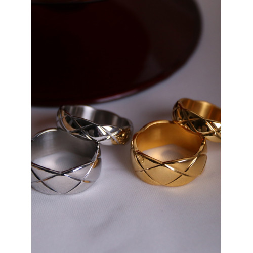 不掉色鈦鋼別樣氣質小姐姐高級感菱格戒指簡約網紅chic女戒