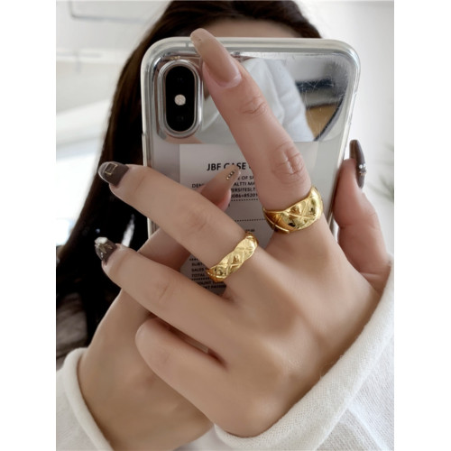 不掉色鈦鋼別樣氣質小姐姐高級感菱格戒指簡約網紅chic女戒