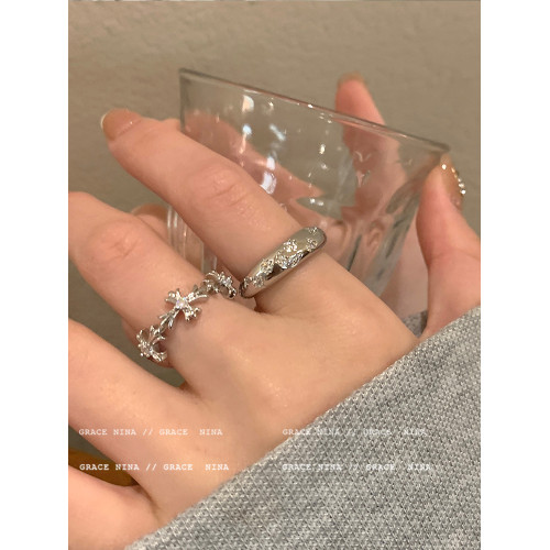 冷淡風~銀色鋯石十字架戒指女小衆設計ins輕奢食指戒個性情侶對戒