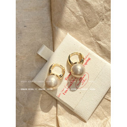 好溫柔~簡約珍珠耳環小衆設計感高級輕奢耳釘氣質精緻耳飾秋冬女