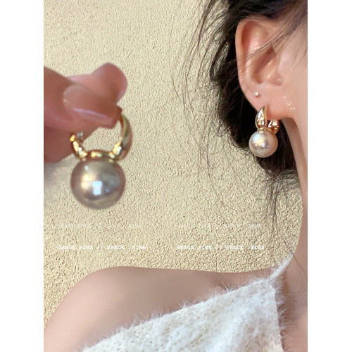 好溫柔~簡約珍珠耳環小衆設計感高級輕奢耳釘氣質精緻耳飾秋冬女