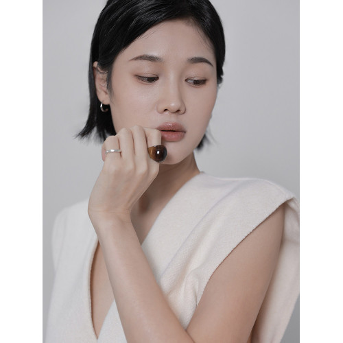 慕陽MUYANG戒指女小衆設計樹脂輕奢高級感2025新款爆款食指復古戒