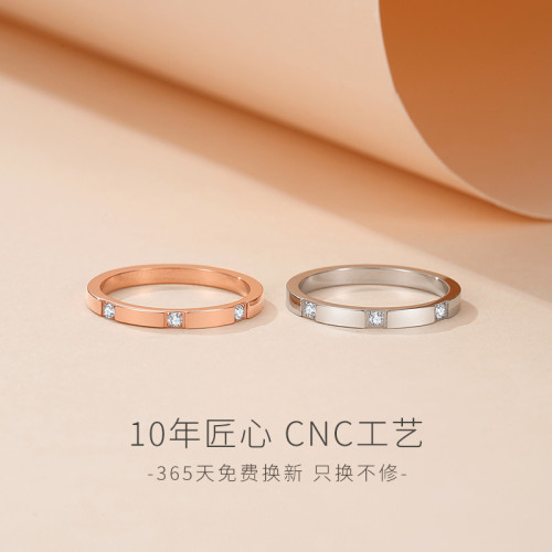 三鑽戒指碎鑽排鑽男女18K玫瑰金尾戒小指小衆設計輕奢高級感新款