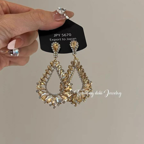 千金party~閃鋯鏤空耳環2026新款爆款高級感輕奢獨特小衆設計耳夾