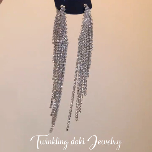 滿鑽超閃長款流蘇耳環女輕奢氣質小衆設計感2026新款耳釘韓系耳夾