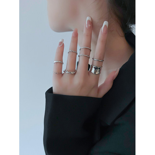 8件套素圈戒指女小衆設計高級感指環食指時尚個性冷淡風輕奢裝飾