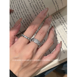 小香風菱格紋曡戴戒指輕奢簡約百搭條戒排戒微鑲滿鑽甜酷風開口戒