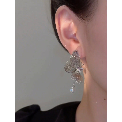 鏤空立體銀色蝴蝶吊墜耳環氣質個性設計感長款流蘇耳飾銀針耳釘女 鏤空立體銀色蝴蝶吊墜耳環氣質個性設計感長款流蘇耳飾銀針耳釘女