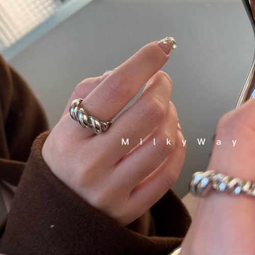 有跡MilkyWay螺旋螺紋不規則戒指ins冷淡風韓國合金開口指環女 有跡MilkyWay螺旋螺紋不規則戒指ins冷淡風韓國合金開口指環女