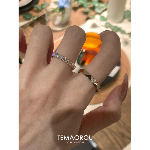 兩件套!爆閃滿鑽金色素圈光面戒指女款輕奢高級感曡戴食指戒對戒 兩件套!爆閃滿鑽金色素圈光面戒指女款輕奢高級感曡戴食指戒對戒