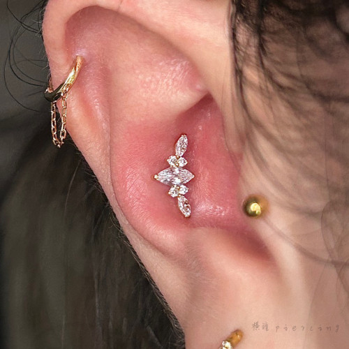 橫瞳piercing 16G“雲階”鍍金滿鑽耳骨釘 內螺旋0.9牙口耳蝸 橫瞳piercing 16G“雲階”鍍金滿鑽耳骨釘 內螺旋0.9牙口耳蝸