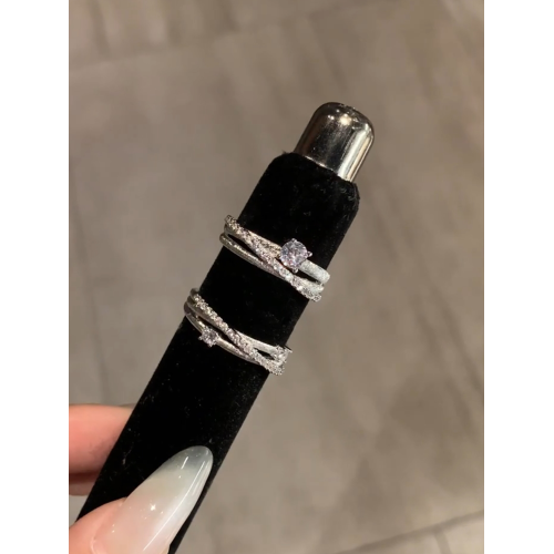 爆閃仿鑽三環星軌戒指小衆輕奢復古高級感氣質精緻百搭食指戒指環 爆閃仿鑽三環星軌戒指小衆輕奢復古高級感氣質精緻百搭食指戒指環