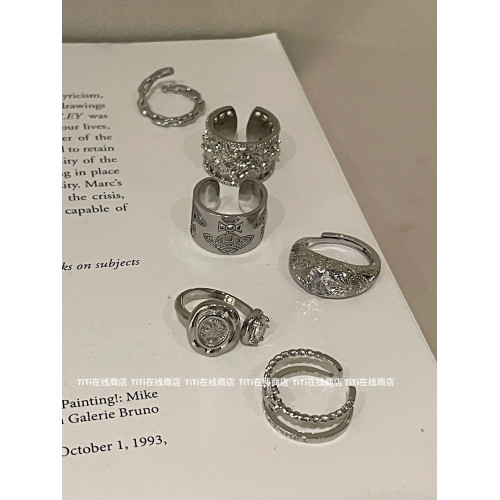 中古戒指系列!金感輕奢微鑲寬版戒指時髦復古鏤空花紋食指戒指環 中古戒指系列!金感輕奢微鑲寬版戒指時髦復古鏤空花紋食指戒指環