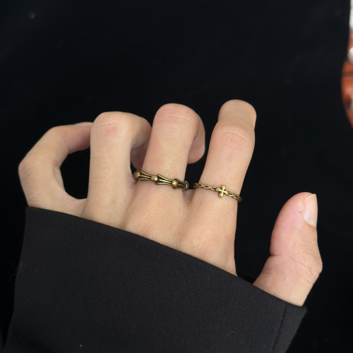 新款古金色十字戒指女生高級感小衆潮龐克戒指男生小圈口曡戴指環