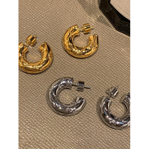 S925銀針金屬菱格紋圓圈耳環女輕奢高級感小衆獨特耳圈秋冬耳飾品