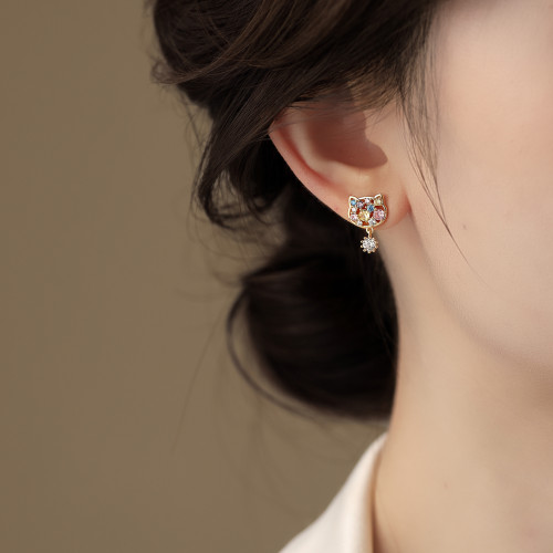 彩色鋯石貓咪耳環女稀奇古怪的耳釘2026新款爆款耳飾小衆獨特氣質