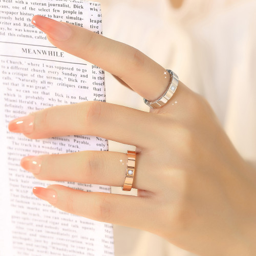 小冰塊單鑽戒指碎鑽小衆設計高級感男女儀式婚戒食指通勤素圈指環