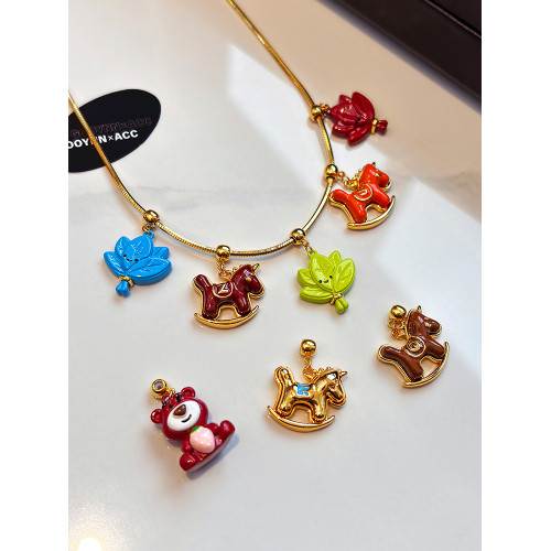 馬上有名~字母項鍊女新年紅色小馬diy吊墜配飾小熊長款鎖骨毛衣鏈