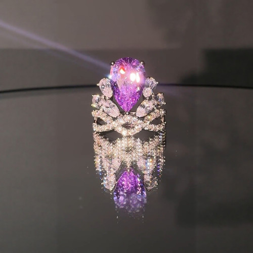 楠楠在逃公主紫色皇冠戒指閉口不可調閃爍戒指時尚輕奢食指戒指環