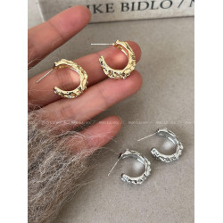 不規則金色耳環2026新款爆款高級感耳釘女小衆設計感耳圈獨特耳飾